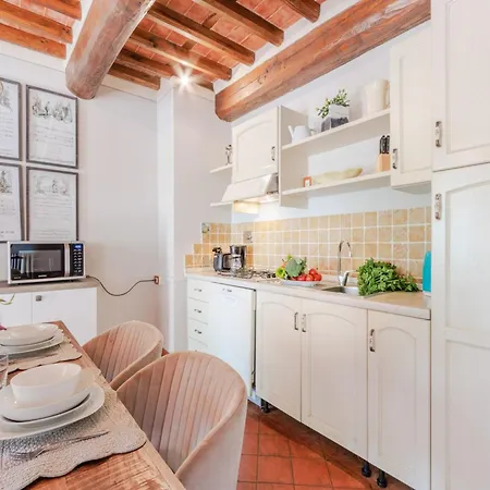 Appartement In Lucca In Wine *